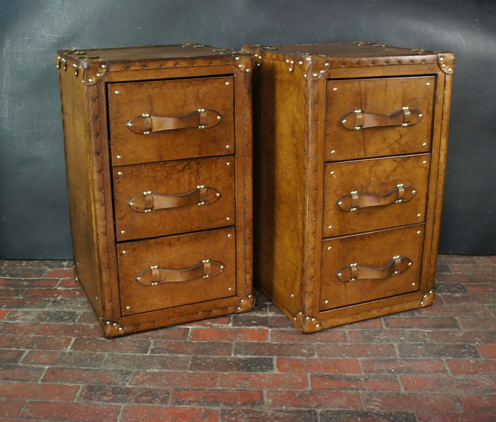 London Leather Nightstands, Luxury Handmade Console Tables, Bedroom Side Tables, Luxury Leather Craft photo 1954.0