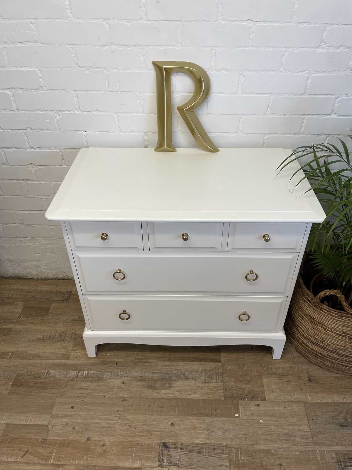 Stag Minstrel 3 Over 2 Chest Of Drawers Painted Jasmine White photo vintage