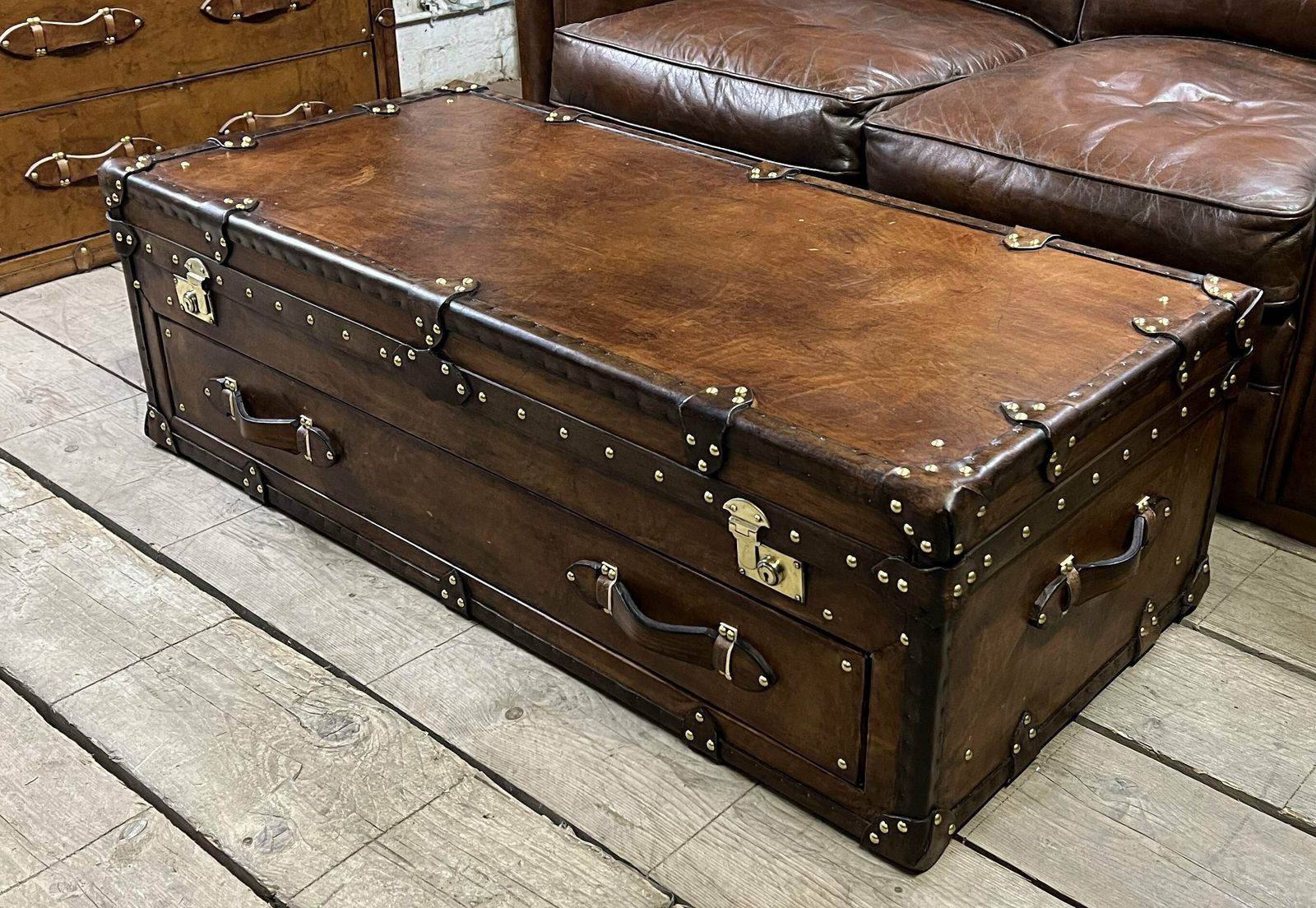 Coffee Table Draw Trunk , Home Decor , Furniture , Room Decor photo for sale