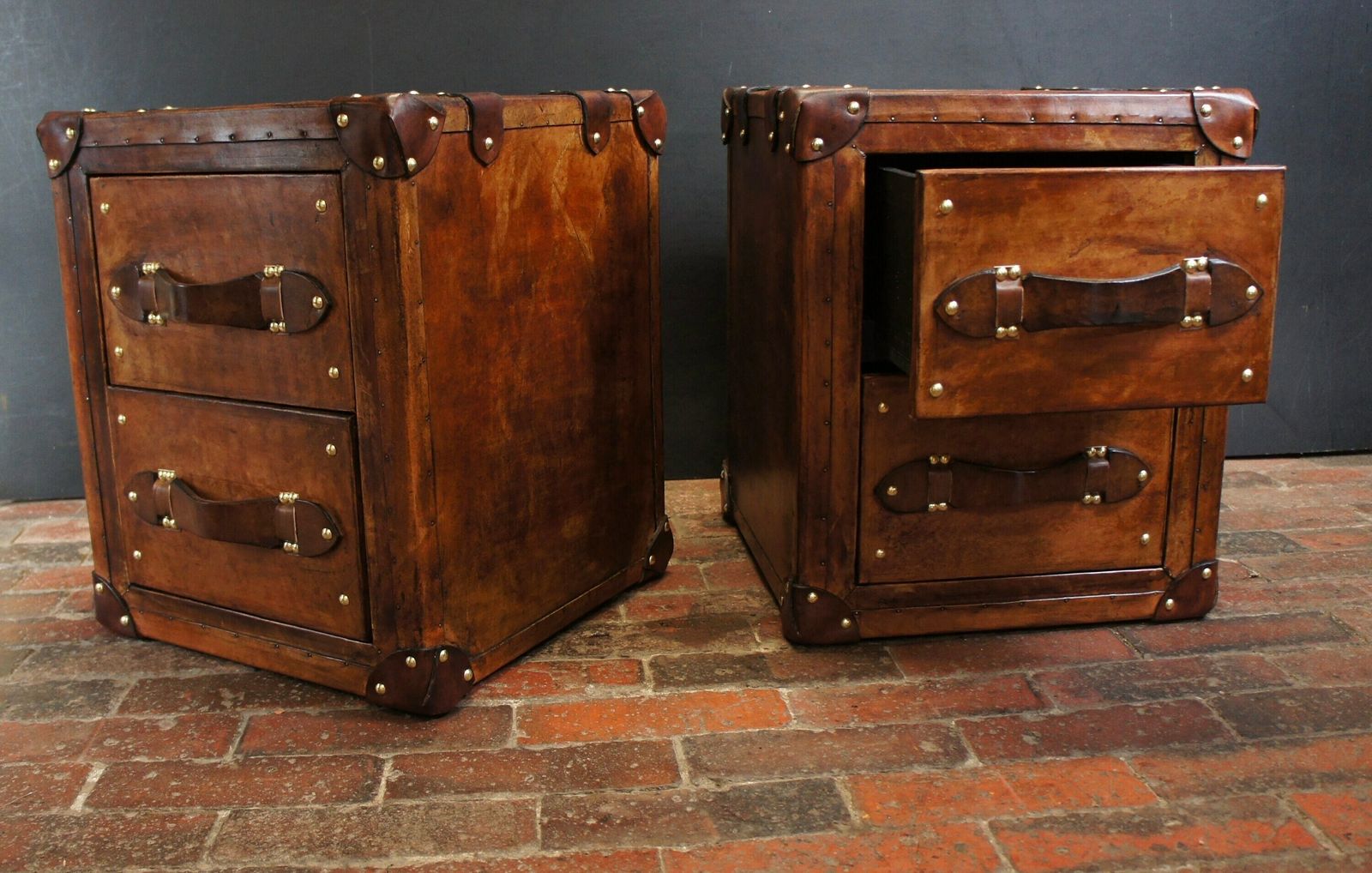 Finest English Leather Hand Dyed Occasional Side Table Nightstand Trunks Bedroom Furniture Home Furnishings photo Furniture