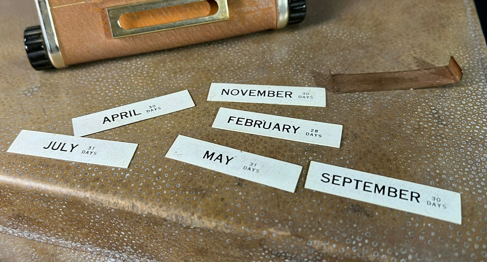 Luxury Antique Leather Executives Calendar By Aspey London Desk Top Home Furnishing photo vinterior