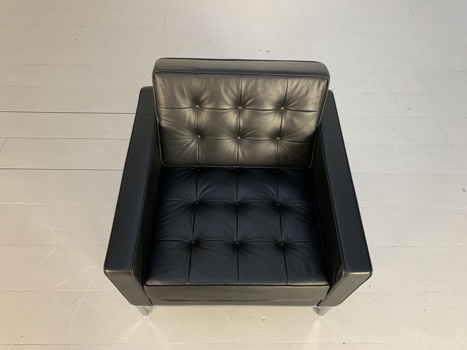 Knoll Studio “Florence Knoll” Lounge Chair Armchair – In Black “Volo” Leather photo vintage