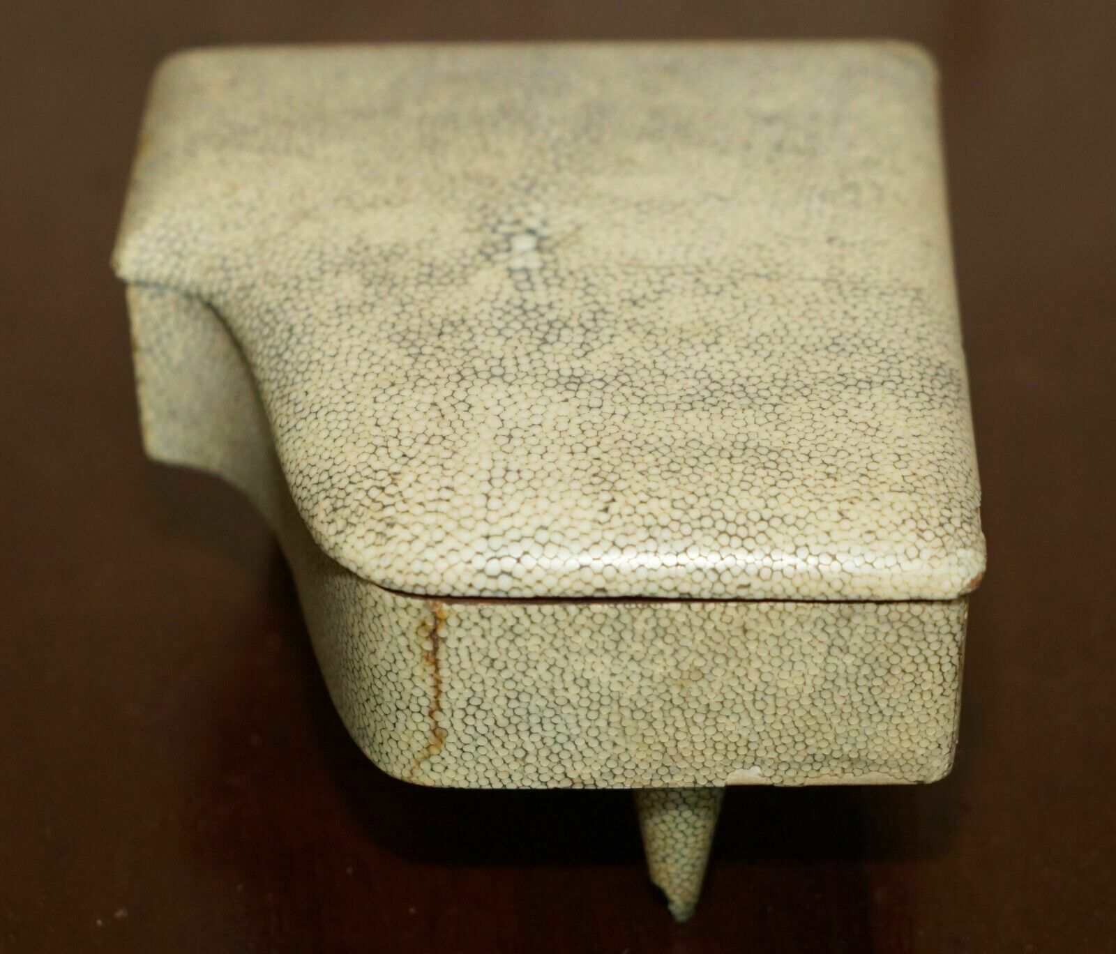 photo vinterior Super Rare Antique Shagreen (Shark Skin) Burr Walnut Musical Jewellery Piano Box
