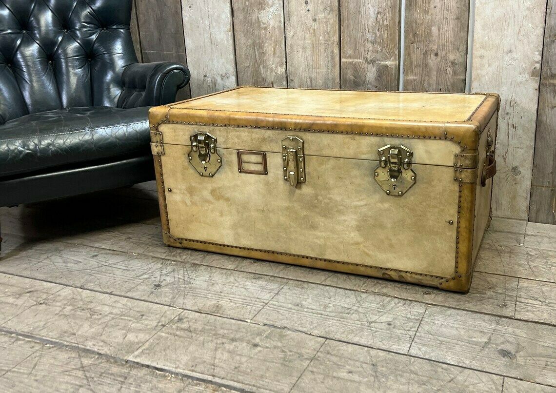 photo vintage Exceptionally Rare Full Vellum Antique Travel Trunk Coffee Table Home Decor Interiors