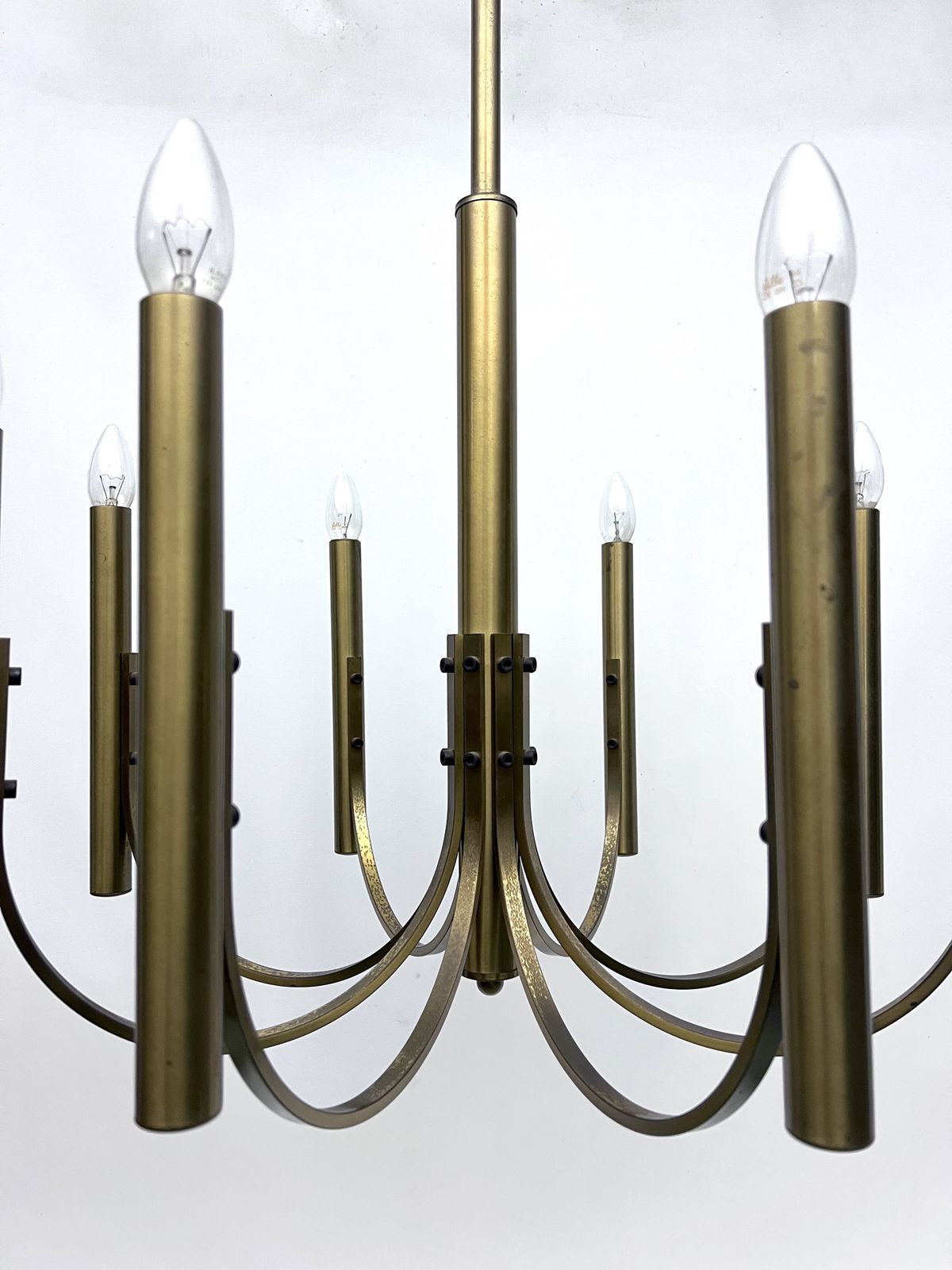 Sciolari, Vintage Italian Large 8 Lights Brass Chandelier. 1970s photo Lighting