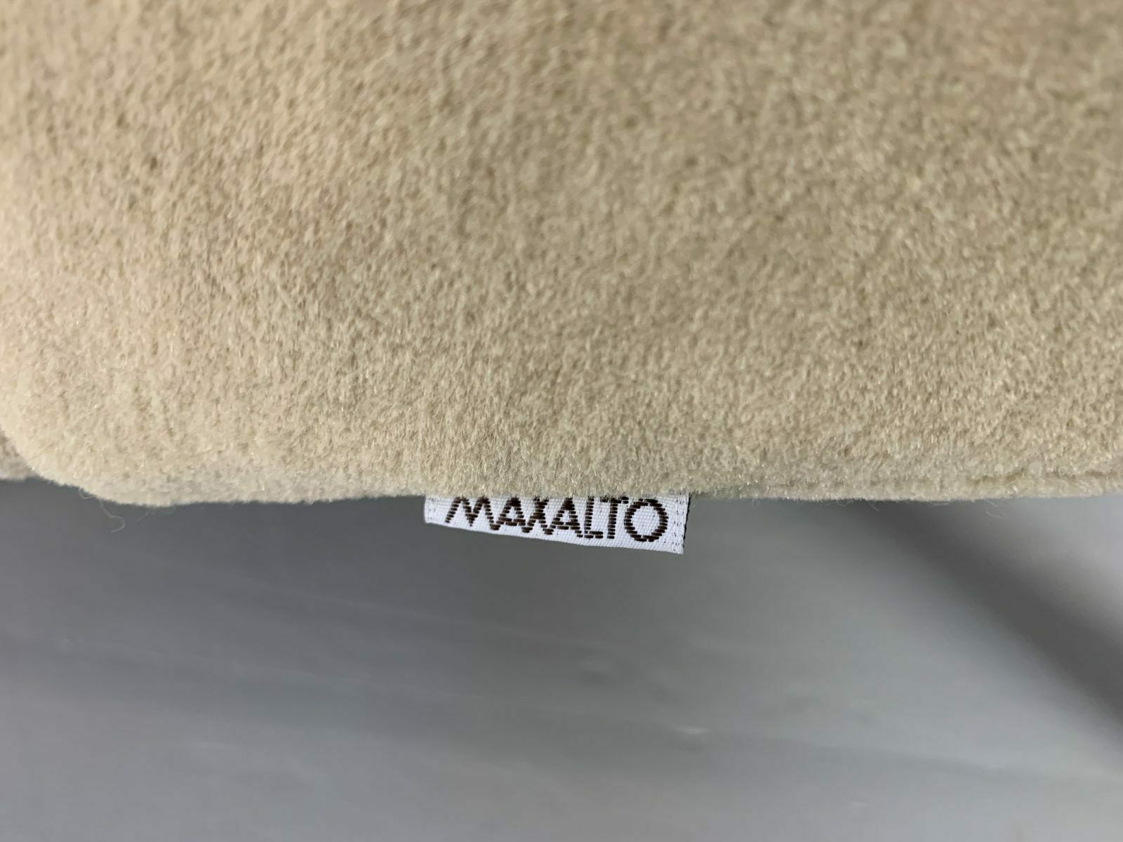 photo for sale B&B Italia Sofa – “Maxalto Febo” 3 Seat – In Ivory Cream Velvet