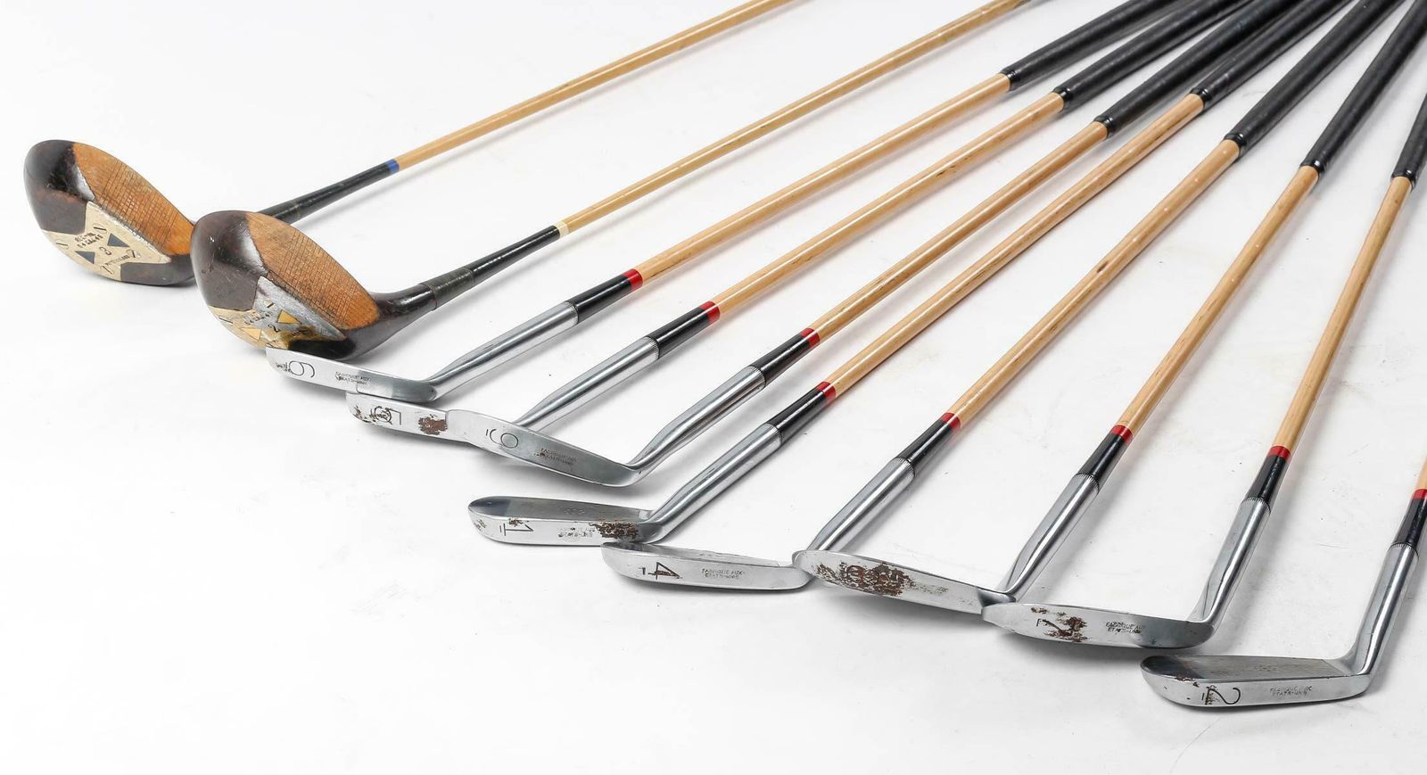 photo furniture Suite Of 10 1930s Golf Clubs., Vintage