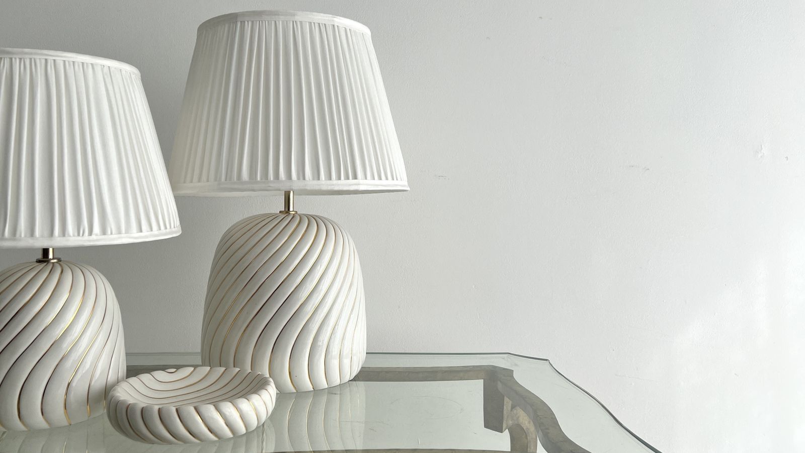 A 1970s Italian Tommaso Barbi Trio, 2 Lamps And Bowl