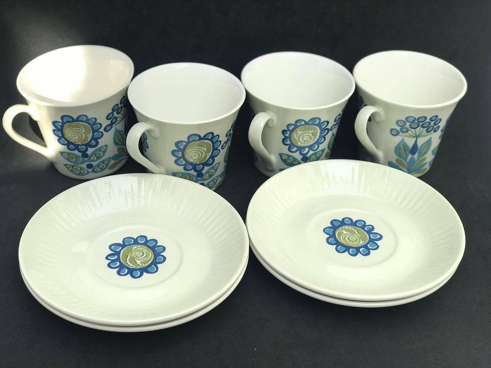 Figgjo Flint 4 Koffiekopjes En 4 Schoteltjes Van Turi Gramstad Oliver, Tor Viking Patroon, Theekopjes, Melkkan, Noors Design photo vintage