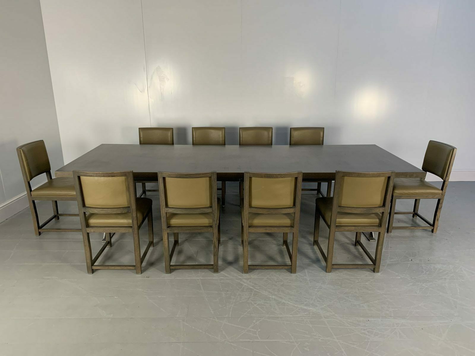 Sublime Huge B&B Italia “Max” Dining Table & 10 “Maxalto” Dining Chairs In Grey Oak & Leather