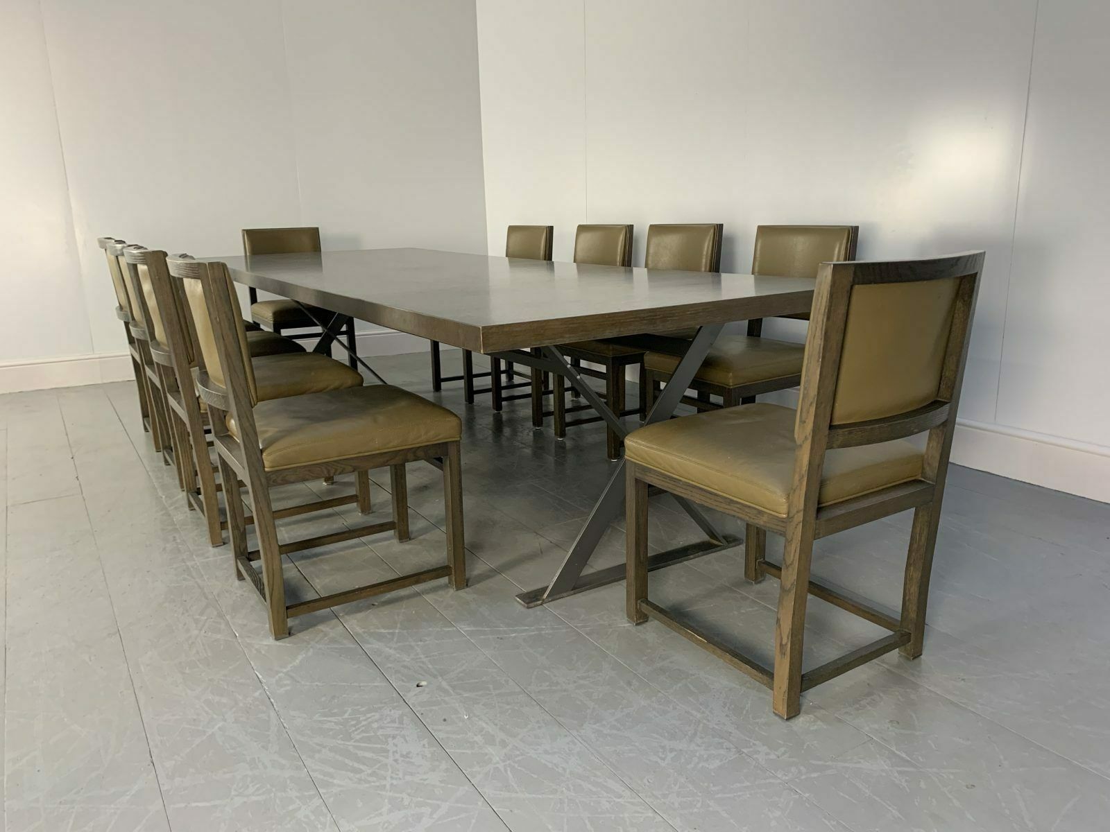 Sublime Huge B&B Italia “Max” Dining Table & 10 “Maxalto” Dining Chairs In Grey Oak & Leather photo vinterior