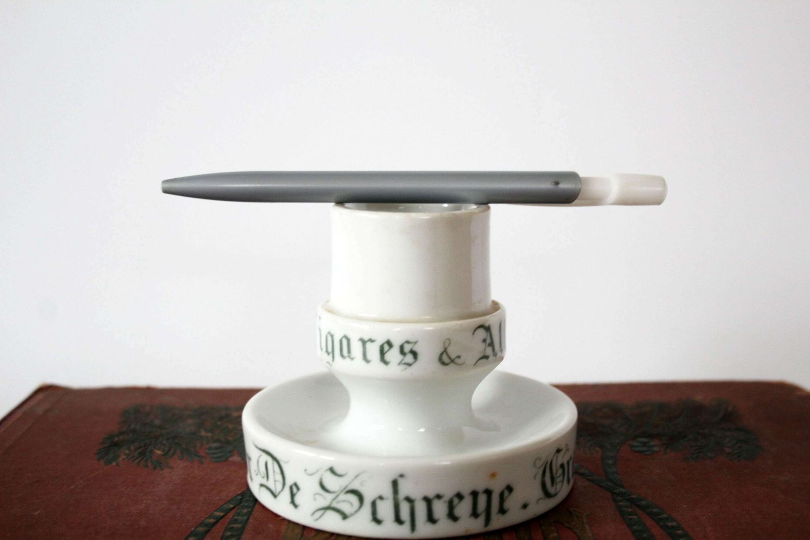 Antiek Porseleinen Luciferhoudertje, Geen Striker, Reclame Object, Sigaren En Sigaretten, Brussels Porselein, Verzamelobject photo Woonaccessoires