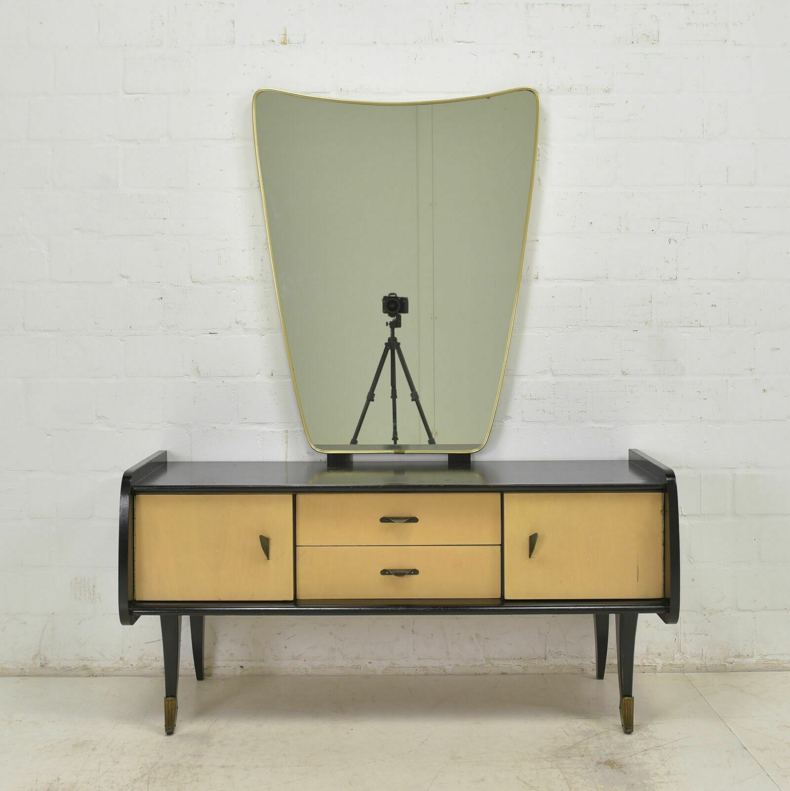 Retro! Rockabilly Bedroom Ensemble Mirror Chest Of Drawers And Bedside Tables Black photo furniture
