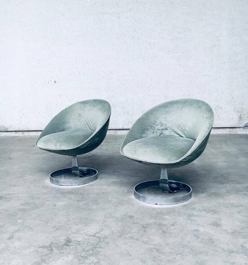 Space Age Sphere Pod Lounge Chair Set, France 1960's photo vintage