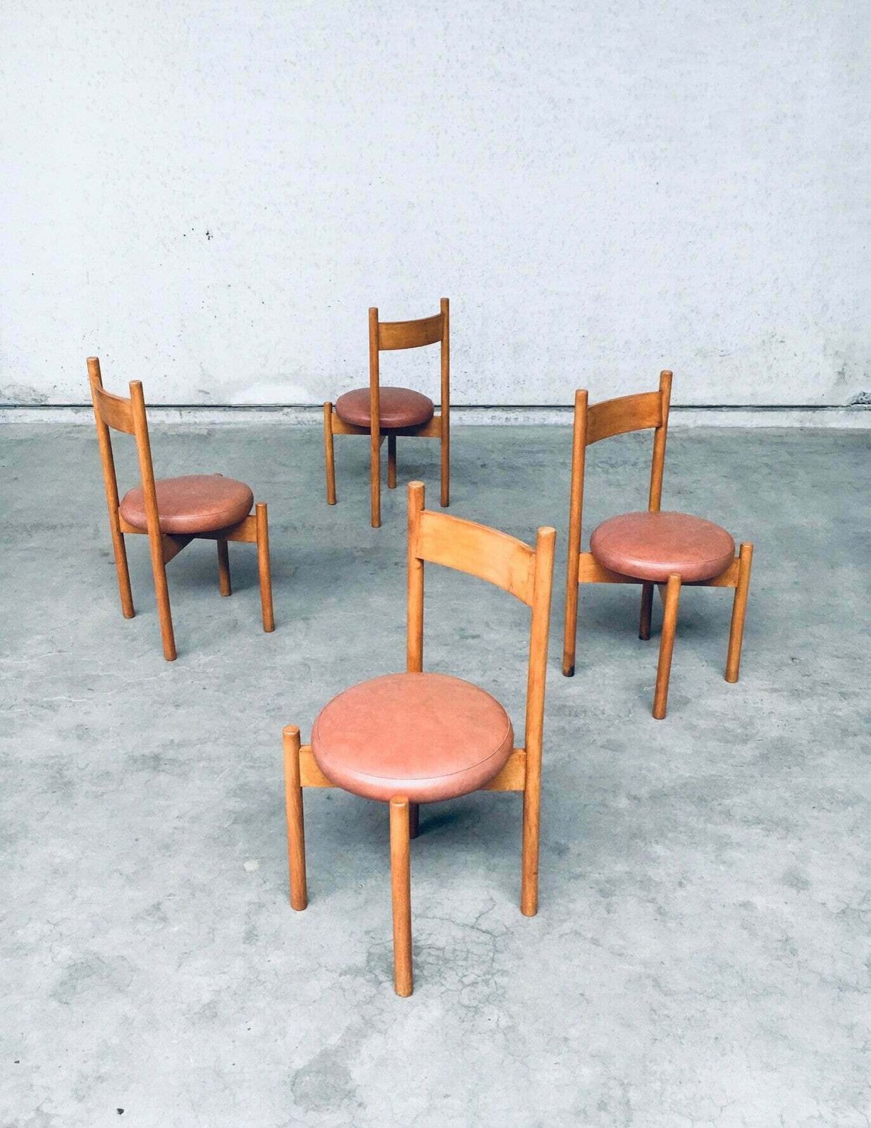 Mid Century Modern Design Eetkamerstoelen In De Stijl Van Charlotte Perriand, Frankrijk, Ca. Jaren 1960 photo furniture