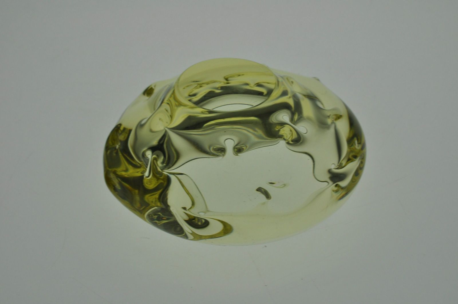 Miroslav Klinger Zbs Gele Glazen Asbak, Glazen Asbak, Mid Century Glas, Vintage Asbak, Boheems Glas, Tsjechisch Glas, Art Glass photo vinterior