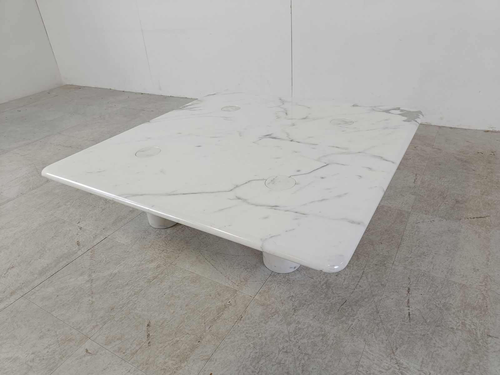 Angelo Mangiarotti Carrara Marble Coffee Table For Up&Up, Italy photo furniture