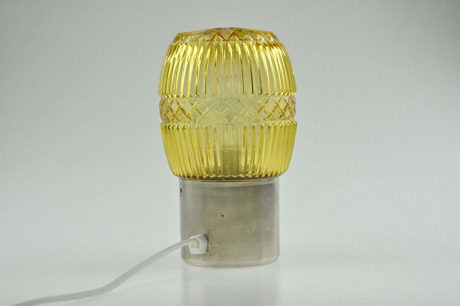 Mid Century Desk Lamp, Metal Lamp, Desk Metal Lamp, Table Lamp, Desk Lamp, Bedside Lamp, Mid Century Lamp, Yellow Lamp, Table Light photo buy