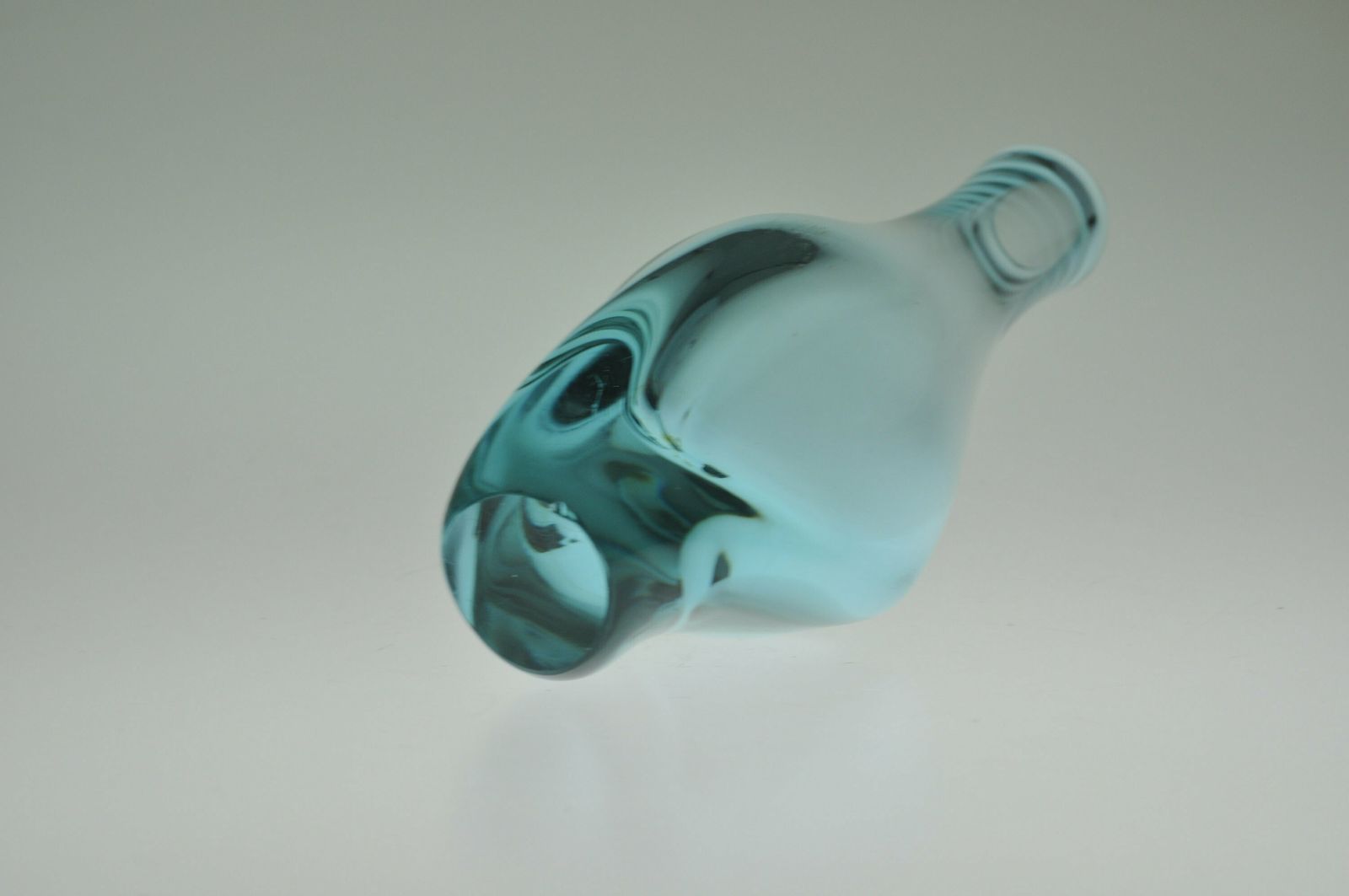 Miroslav Klinger Zbs Vase, Glass Vase, Mid Century Vase, Czech Vase, Czech Glass, Alexandrite Vase, Vintage Glass Vase, Flower Vase photo vinterior
