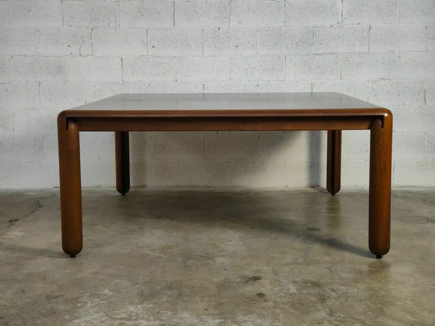 Square Walnut Table Model 781 By Vico Magistretti For Cassina 60s,70s photo for sale
