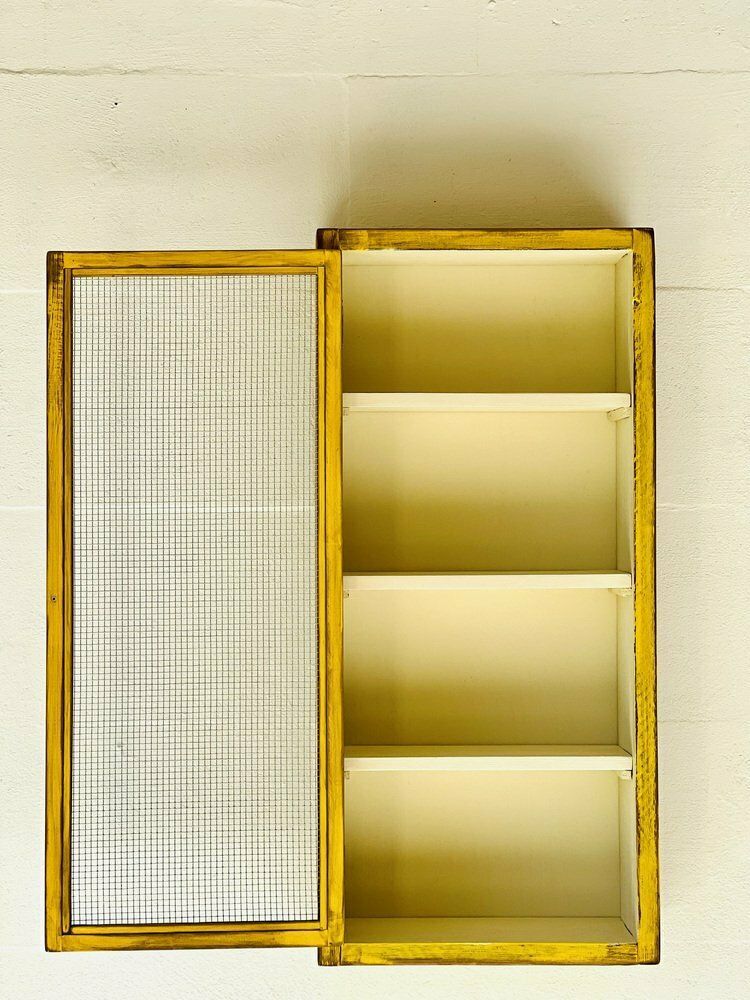 photo vinterior Vintage Wandkast Met Gaaswerk