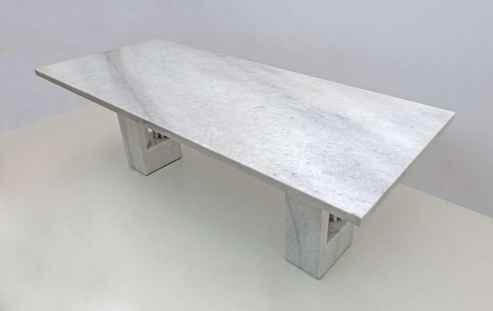 'Delfi' Marble Dining Table By Marcel Breuer And Carlo Scarpa For Gavina, Italy photo vintage