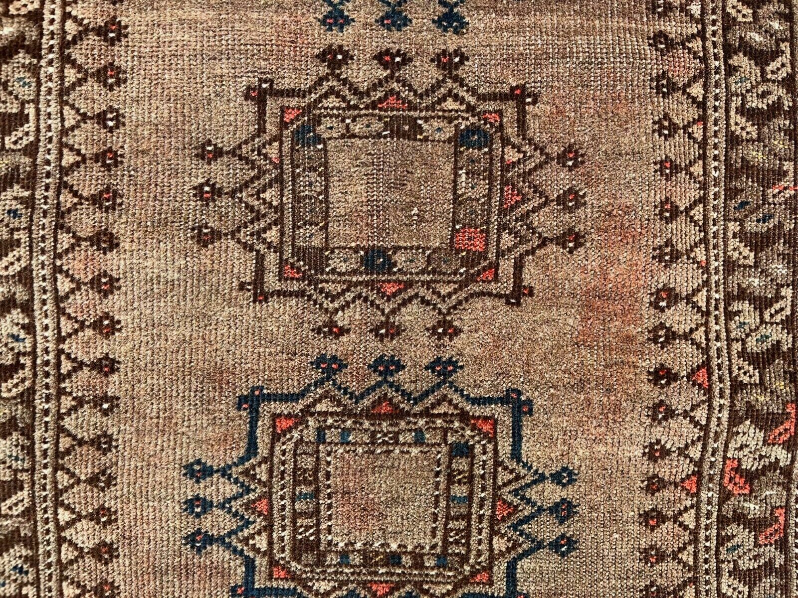 photo furniture Vintage Afghan Turkoman Village Rug 170x112 Cm, Red, Black Tribal Medium