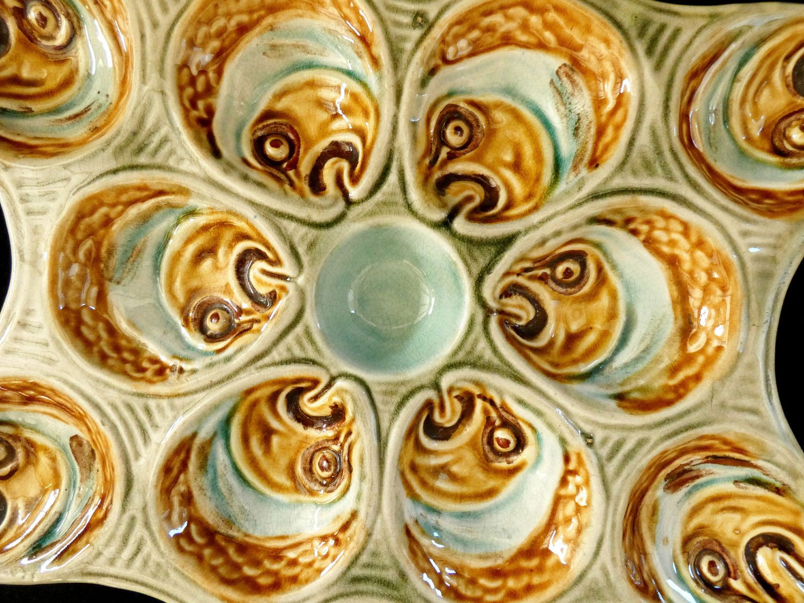 photo for sale 19e Eeuws Majolica Viskoppen Oesterbord Antiek Frans Keramiek Palissy Stervormige Schaal