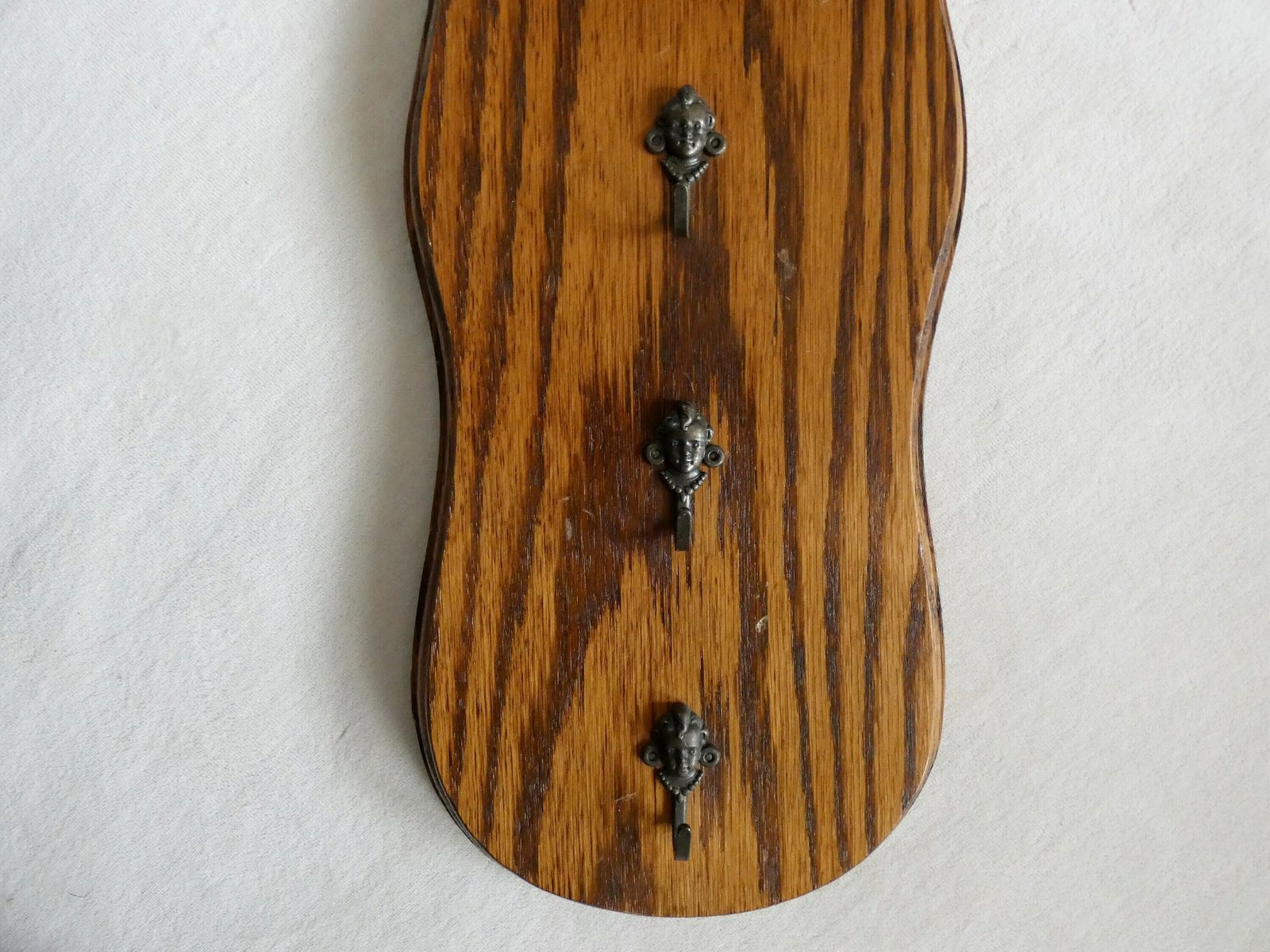 Vintage Houten Sleutelrek – Bruin – 6 Messing Haken – Mid Century – Ganginrichting – Frankrijk photo 86.0