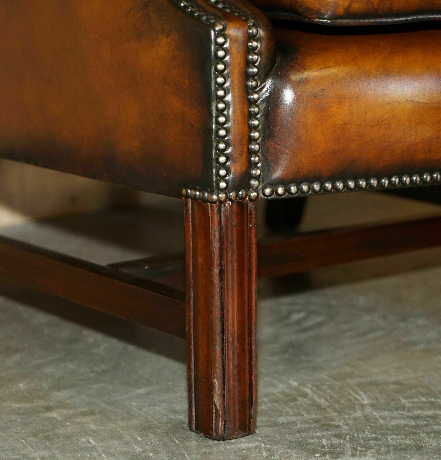 photo furniture Fine Antique Regency Humpback Style Restored Brown Leather Sofa Armchair Suite