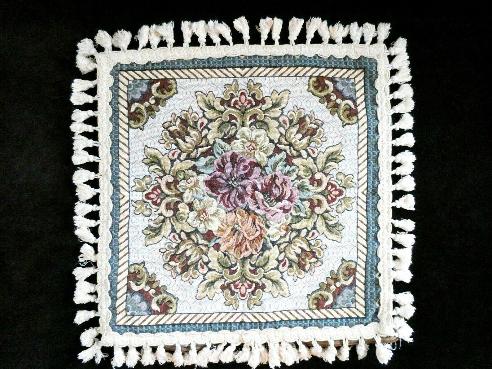 photo furniture Vintage French Country Sofa Cushion, Tapestry Pillow, Tassels And Fringe Floral Pillow, Mid Century Home Decor France