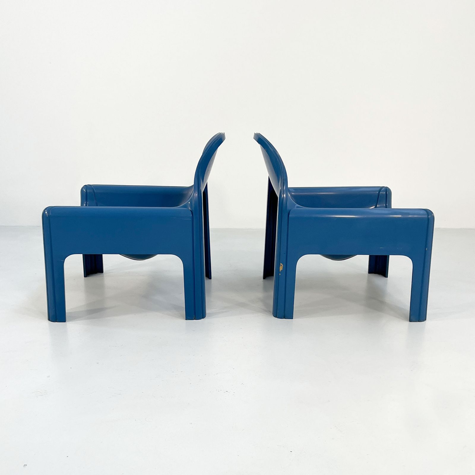 Pair Of Blue Model 4794 Lounge Chairs By Gae Aulenti For Kartell, 1970s photo Furniture