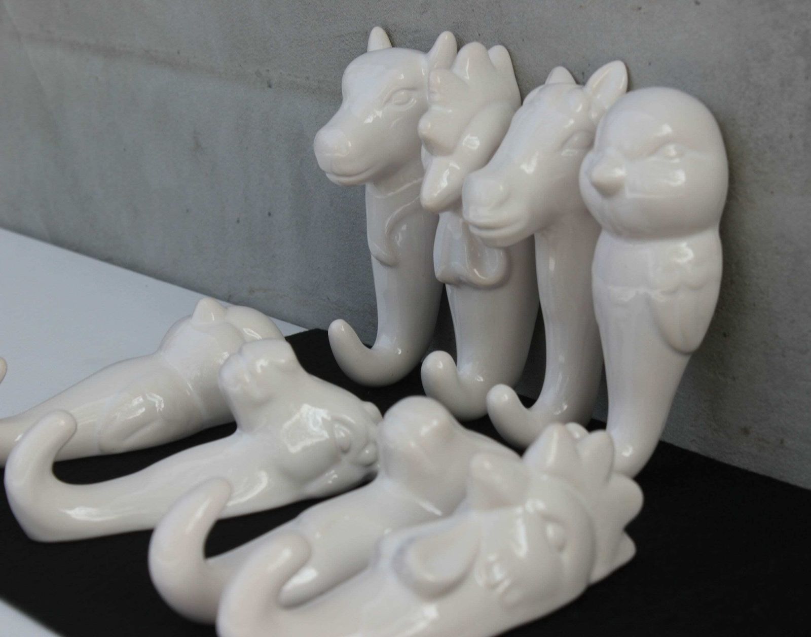 Set Farm Porcelain Hangers Wall Towel Hooks, White Hen, Horse, Chicken And Cow Heads Kitchen Or Bathroom Hangers