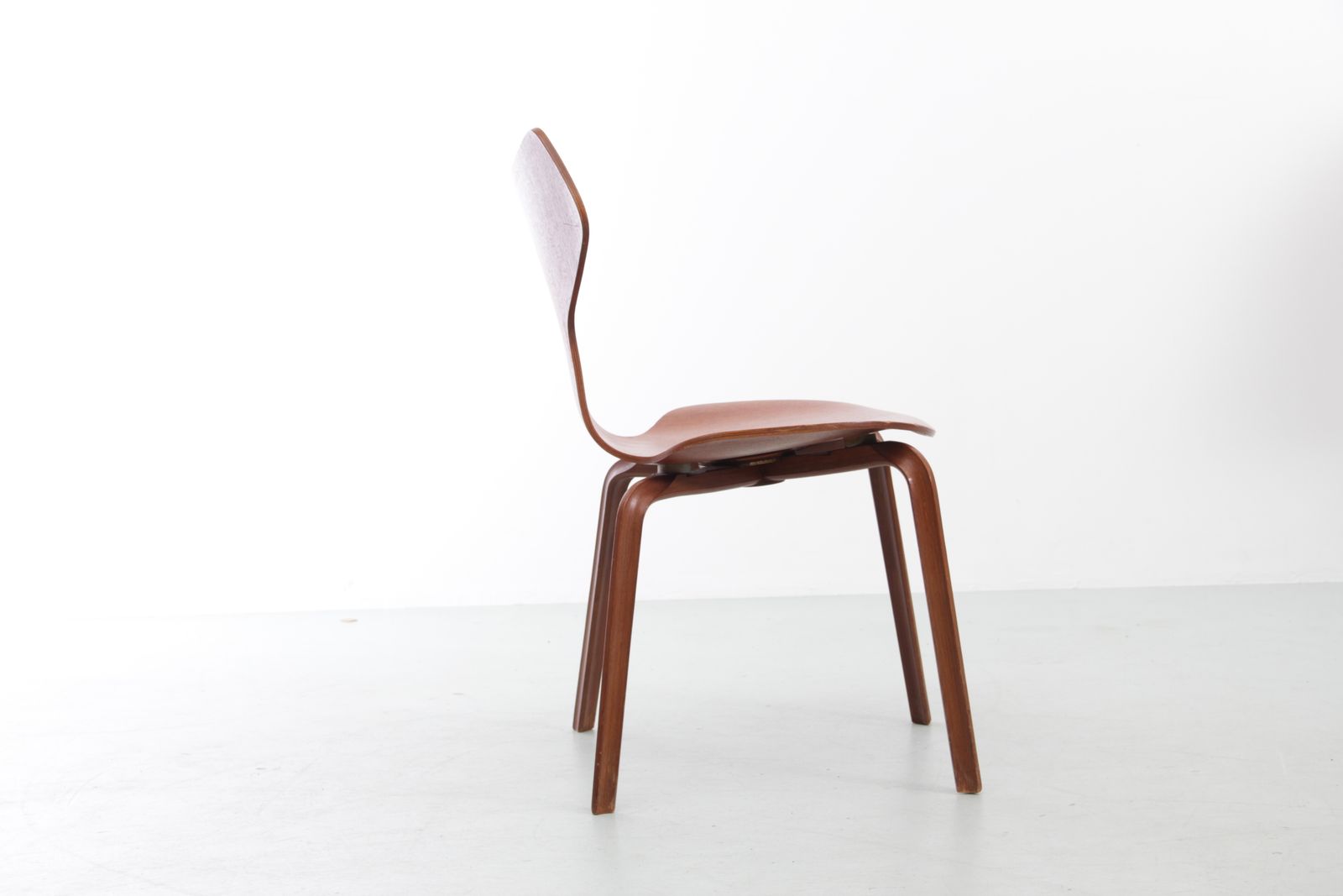 Set Of 3 Chairs "Grand Prix" Of Arne Jacobsen In Teak photo Furniture
