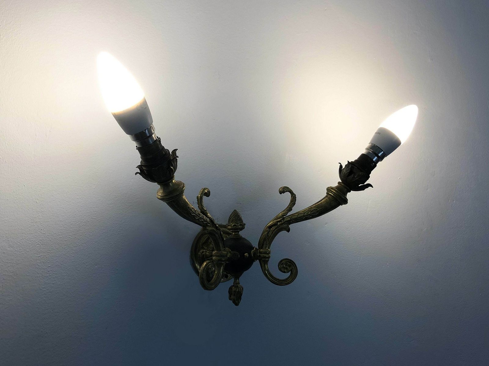 Paire d'appliques double Empire en bronze photo furniture