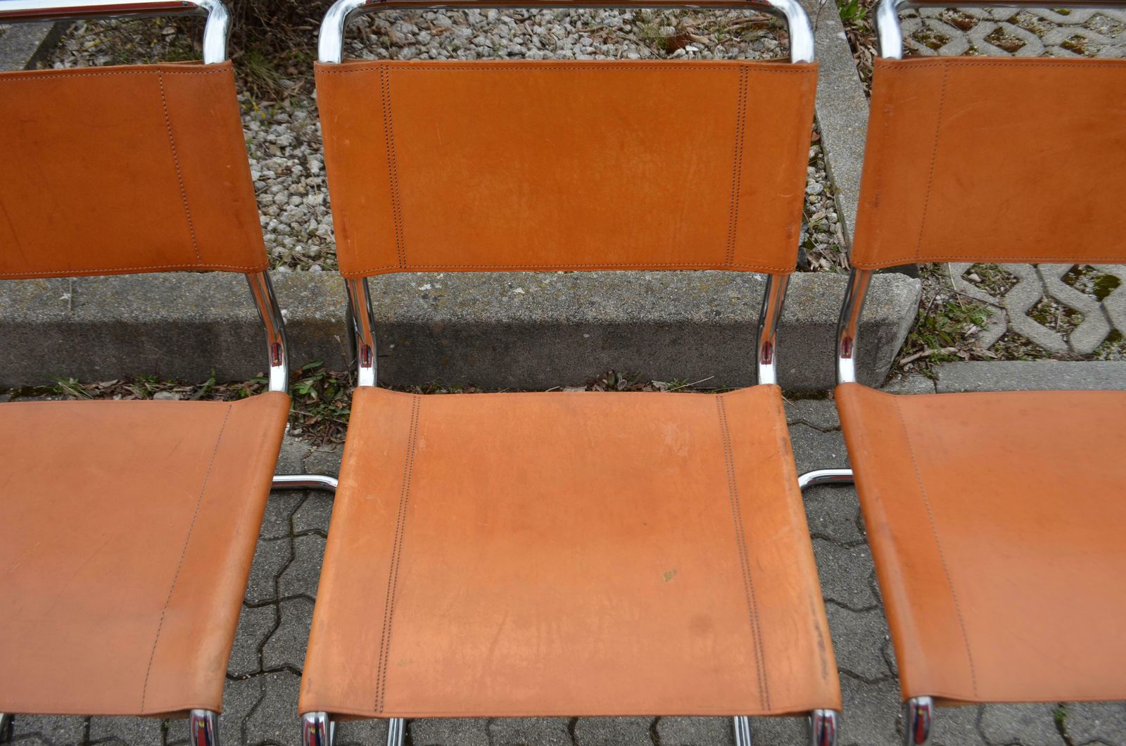 6353.0 Thonet S 33 Vintage Cognac Vegetal Leather Chairs Mart Stam Cantilever Set Of 4 photo