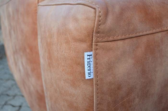 photo for sale Frigerio Salotti Modell Cooper Loveseat Armchair Leather Chair Cognac