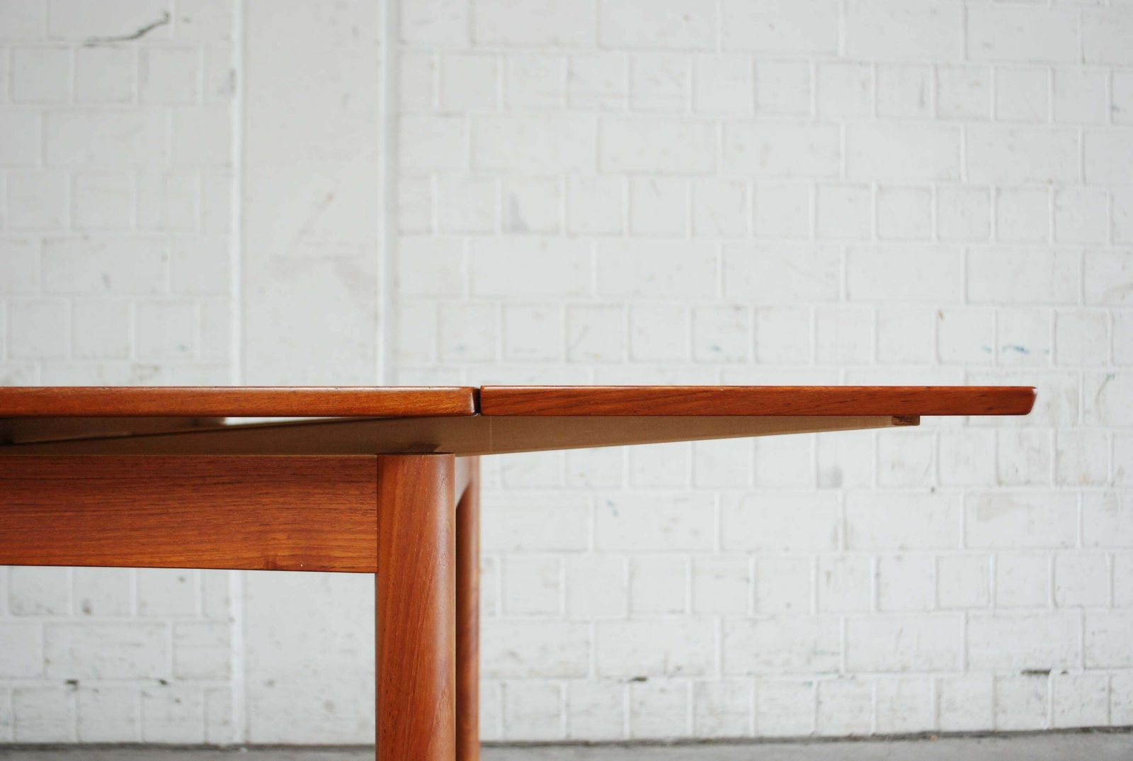 photo vinterior Poul Hundevad Teak Dining Table For Hundevad And Co