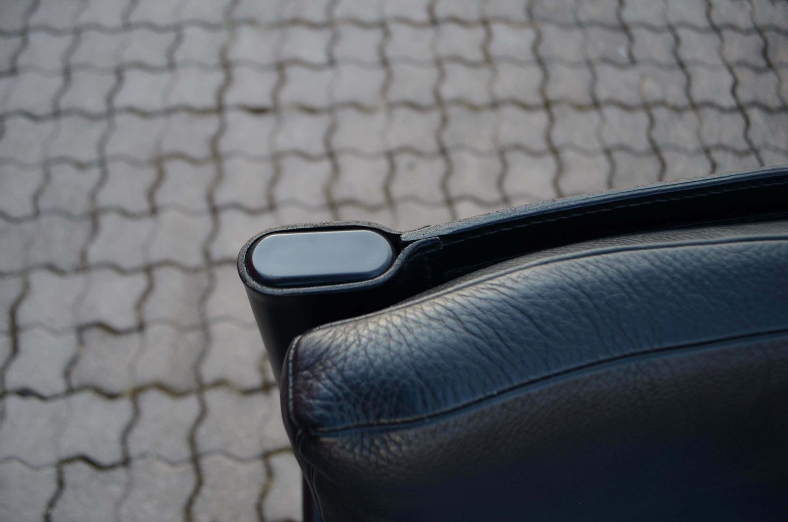 Matteo Grassi Black Saddle Leather Chair Armchair Golfo Dei Poti photo 1000.0