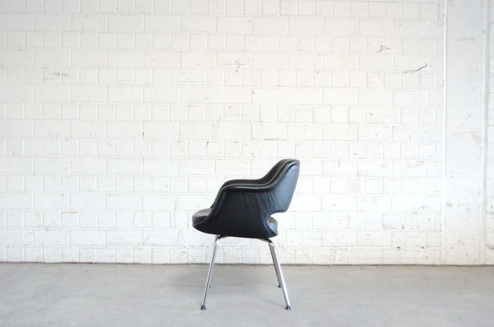 Olli Mannermaa Pair Of Leather Kilta Chair By Eugen Schmidt & Cassina Martela photo vinterior