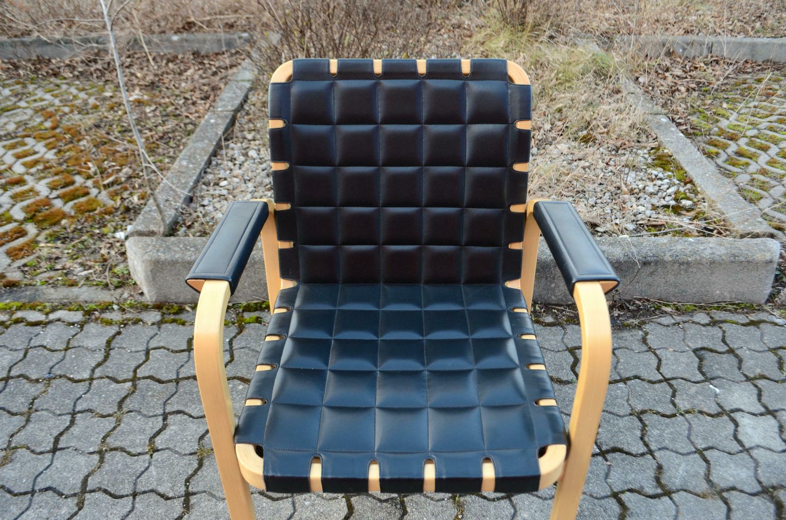 photo buy Alvar Aalto For Artek Model 45 Armchair Chair Black Leather 1 Of 4