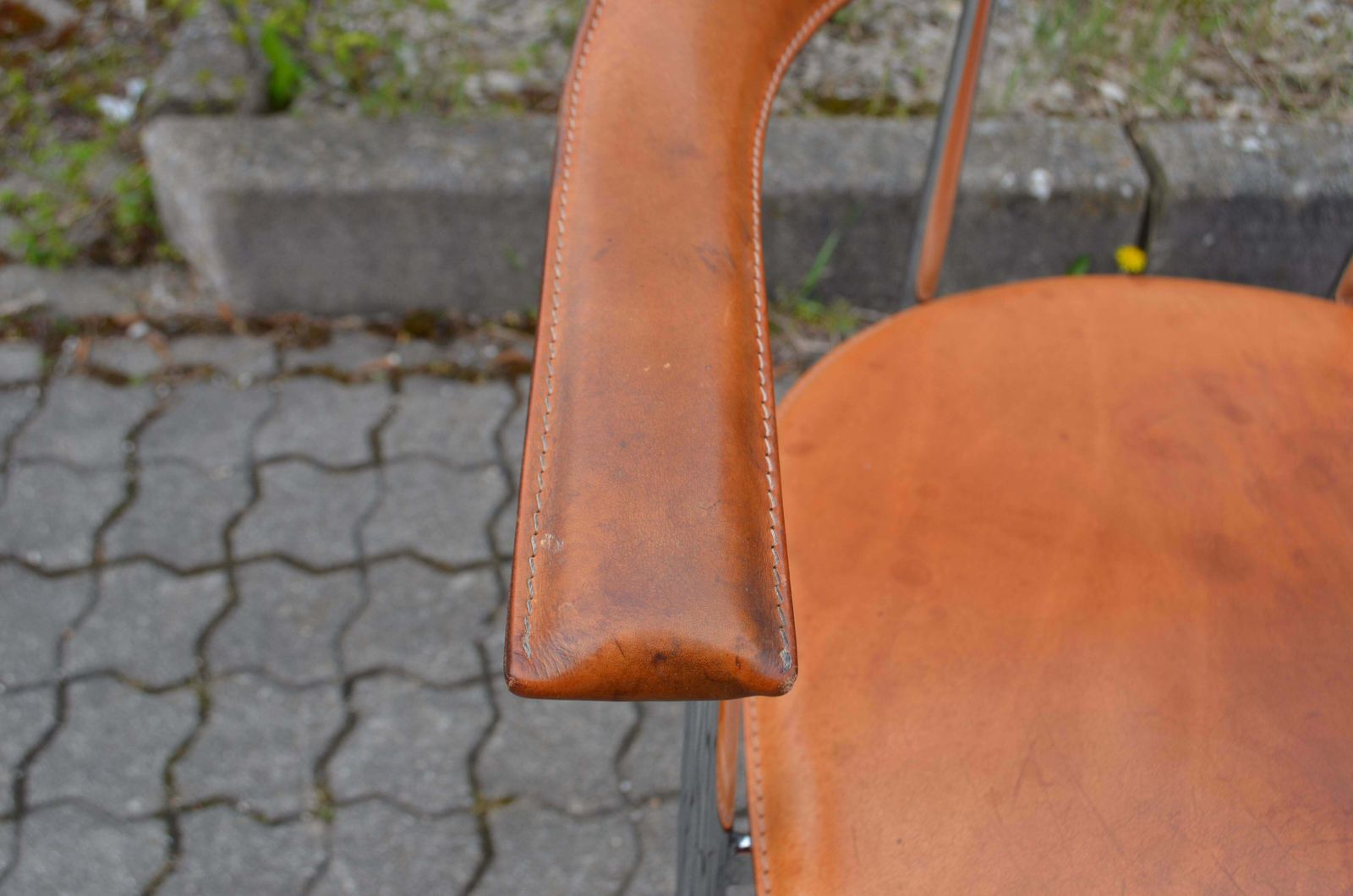 photo vintage Fasem Vintage Cognac Vegetal Leather Chair P40 By Vegni & Gualtierotti