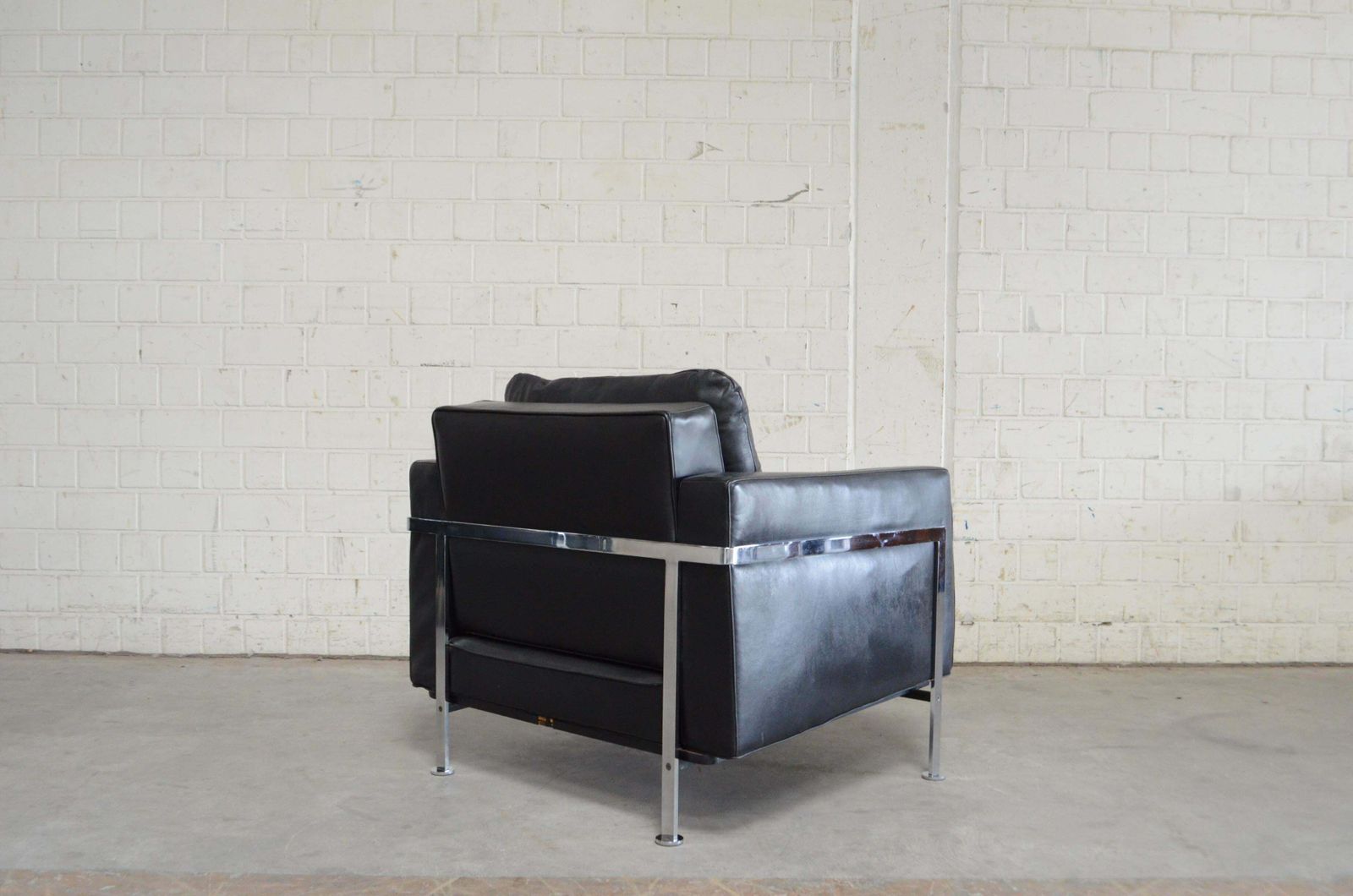 photo vintage Robert Haussmann Hans Kaufeld / De Sede Rh 302 Leather Armchair First Edition