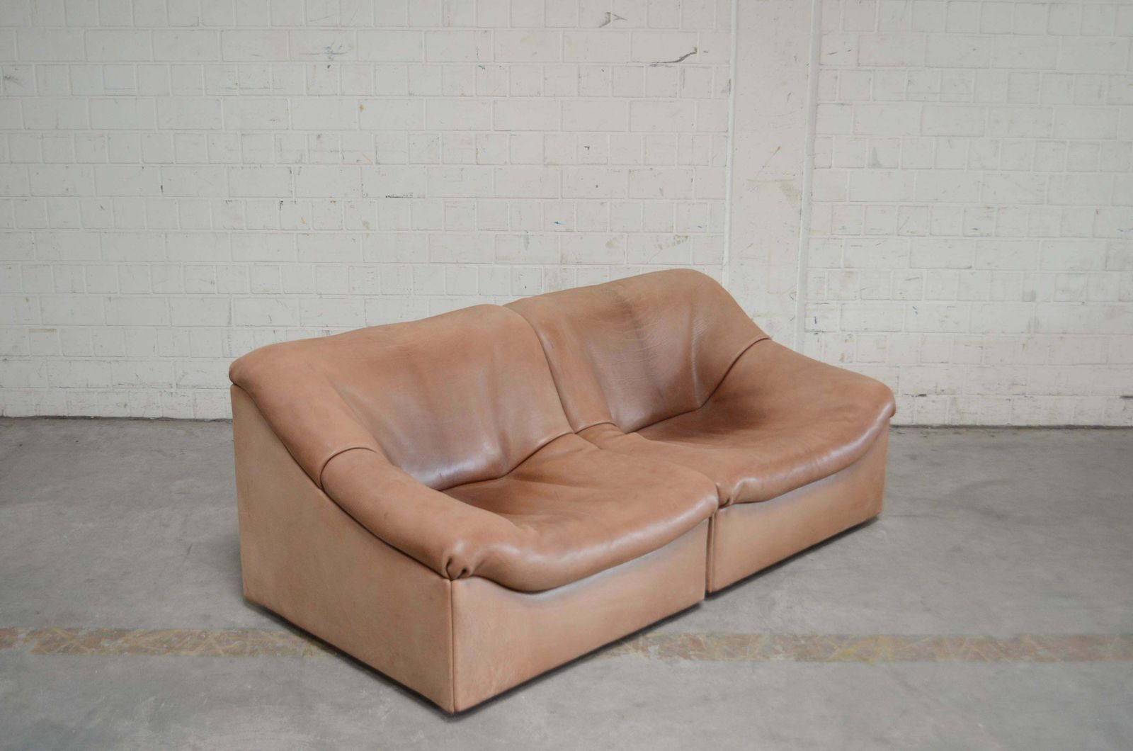 Furniture De Sede Ds 46 Loveseat Neck Leather Sofa Modul Brown photo
