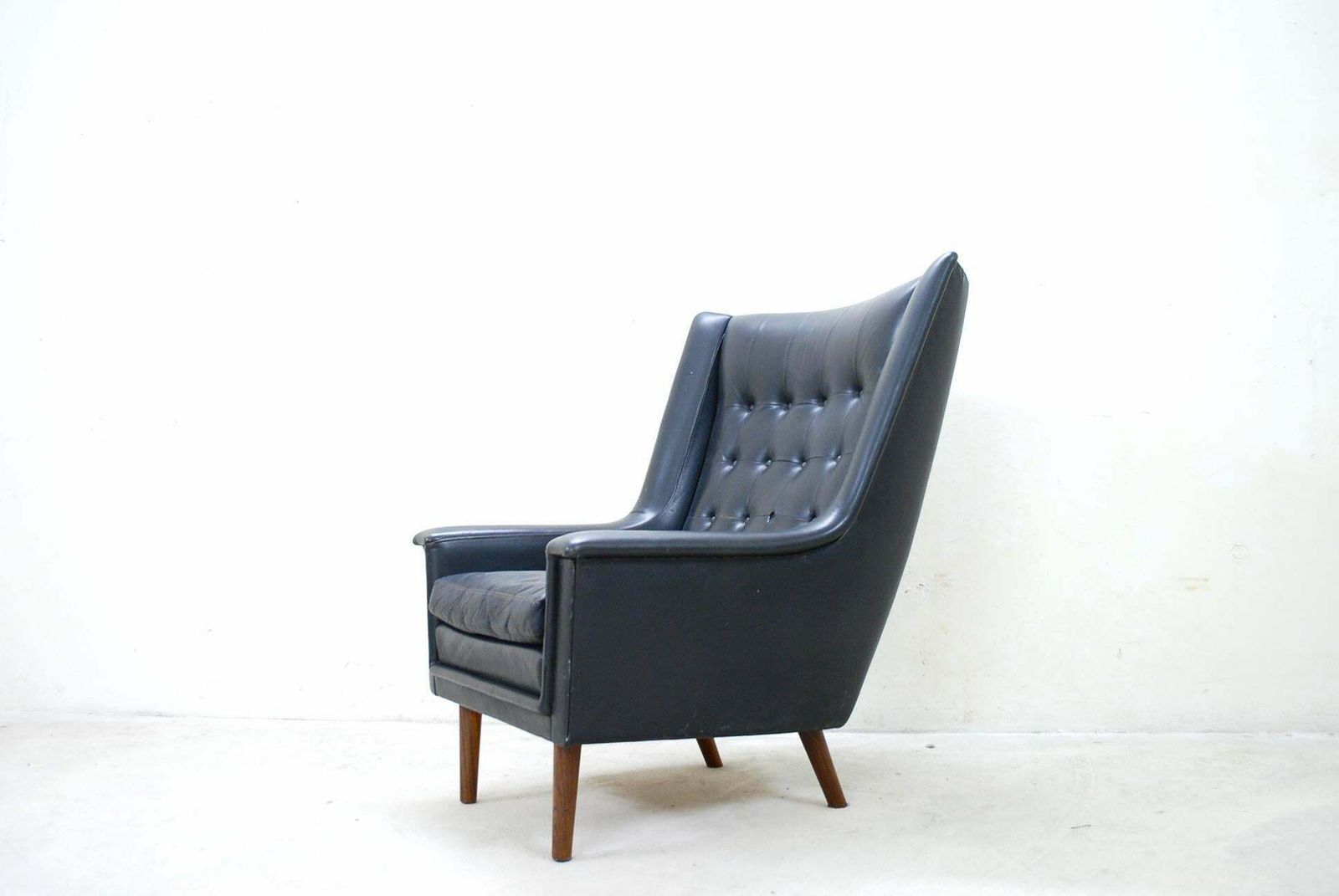 Vejen Polster Mobelfabrik Papa Bear Wingback Black Leather Lounge Chair photo for sale