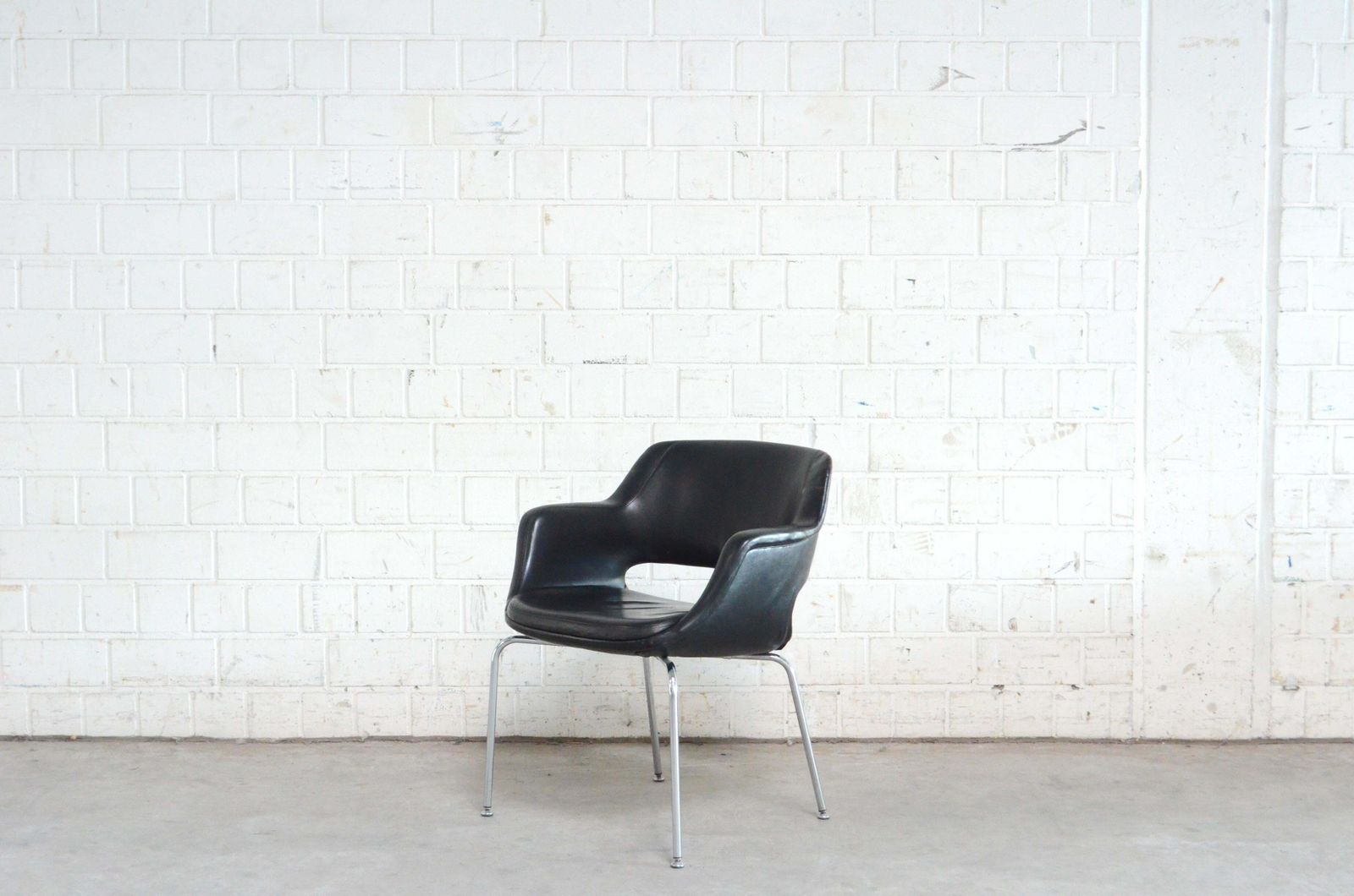 Furniture Olli Mannermaa 3 Leather Kilta Chair By Eugen Schmidt & Cassina Martela photo