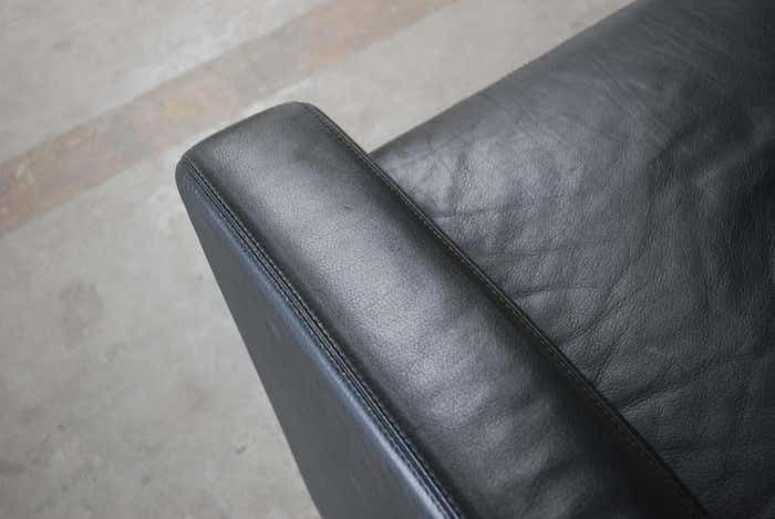 Cor Conseta Back Pair Of Leather Armchair Us$2,695.27per Set photo buy