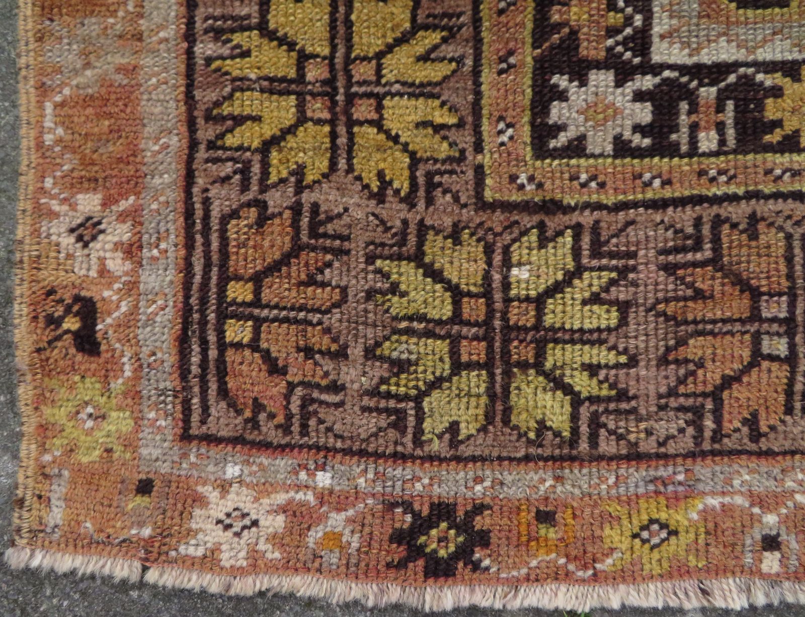 950.0 Antique Turkish Milas (Melas) Prayer Rug. Star Border. West Anatolia.Late 19th Century. 165cm X 104cm. photo