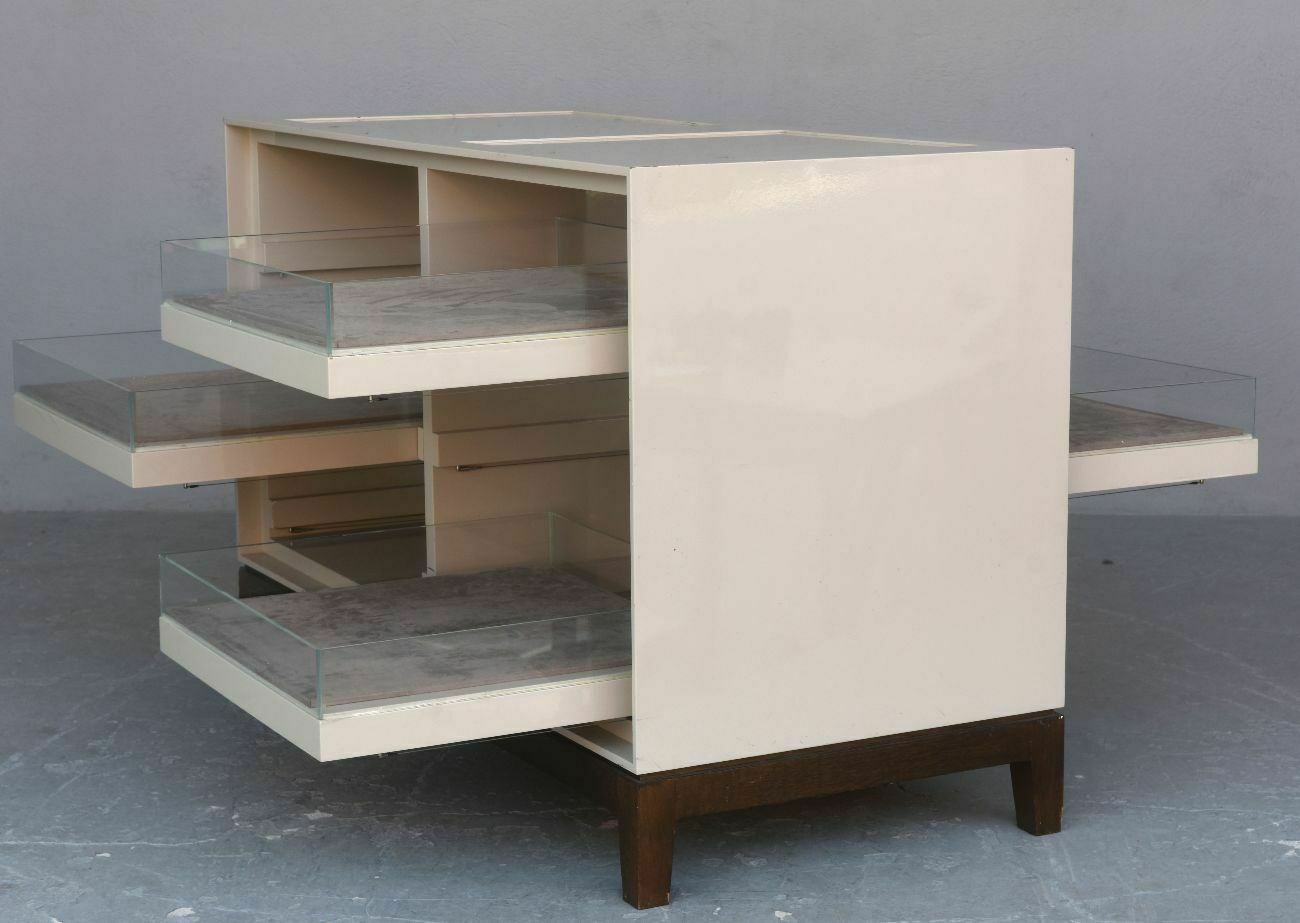 photo furniture Luxury Shop Shop Lacquered Cross Cream Cream