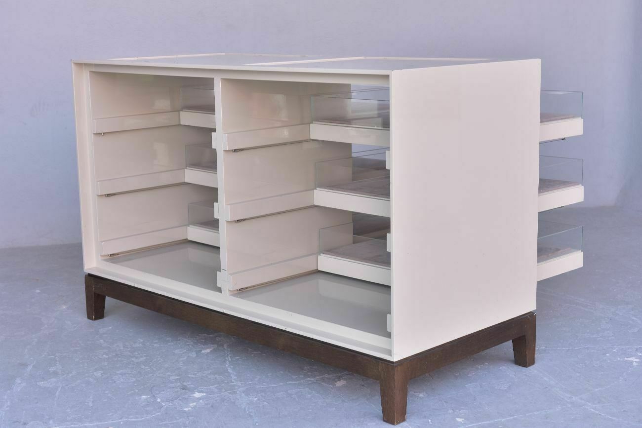 2700.0 Luxury Shop Shop Lacquered Cross Cream Cream photo